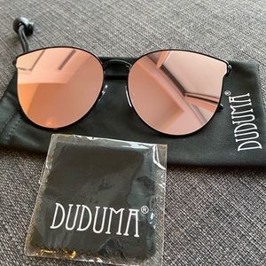 2/$12 Mirrored tinted sunglasses